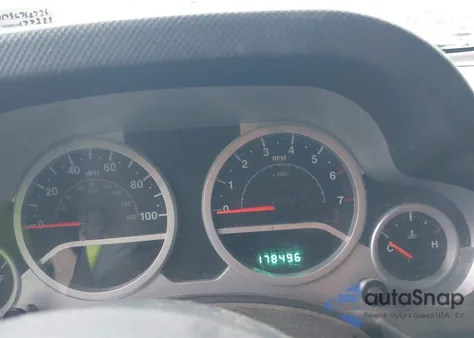 2009 Jeep Wrangler Unlimited Sahara z USA, uszkodzony, nr VIN 1J4GA59179L762736